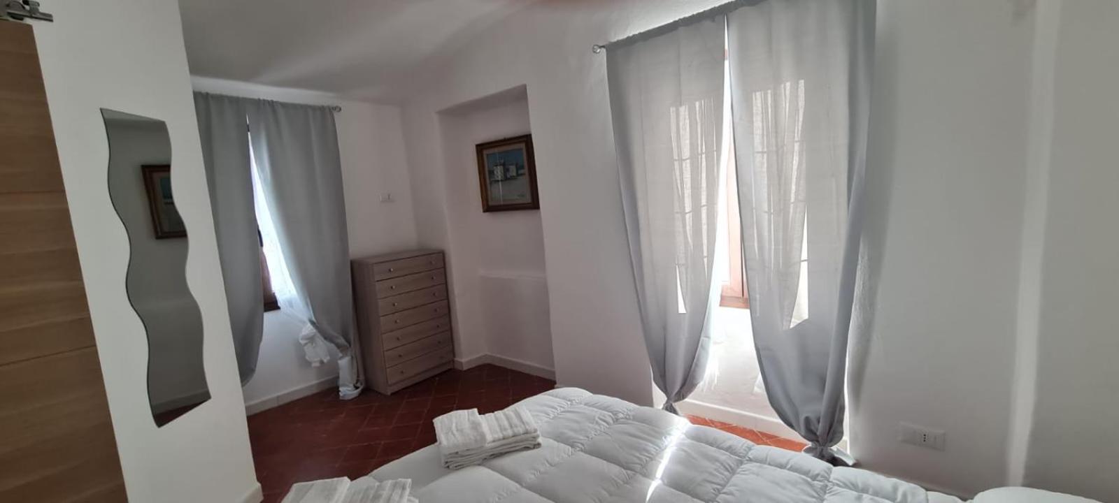Hotel Rifugio Dei Saraceni Vallecrosia Exterior foto